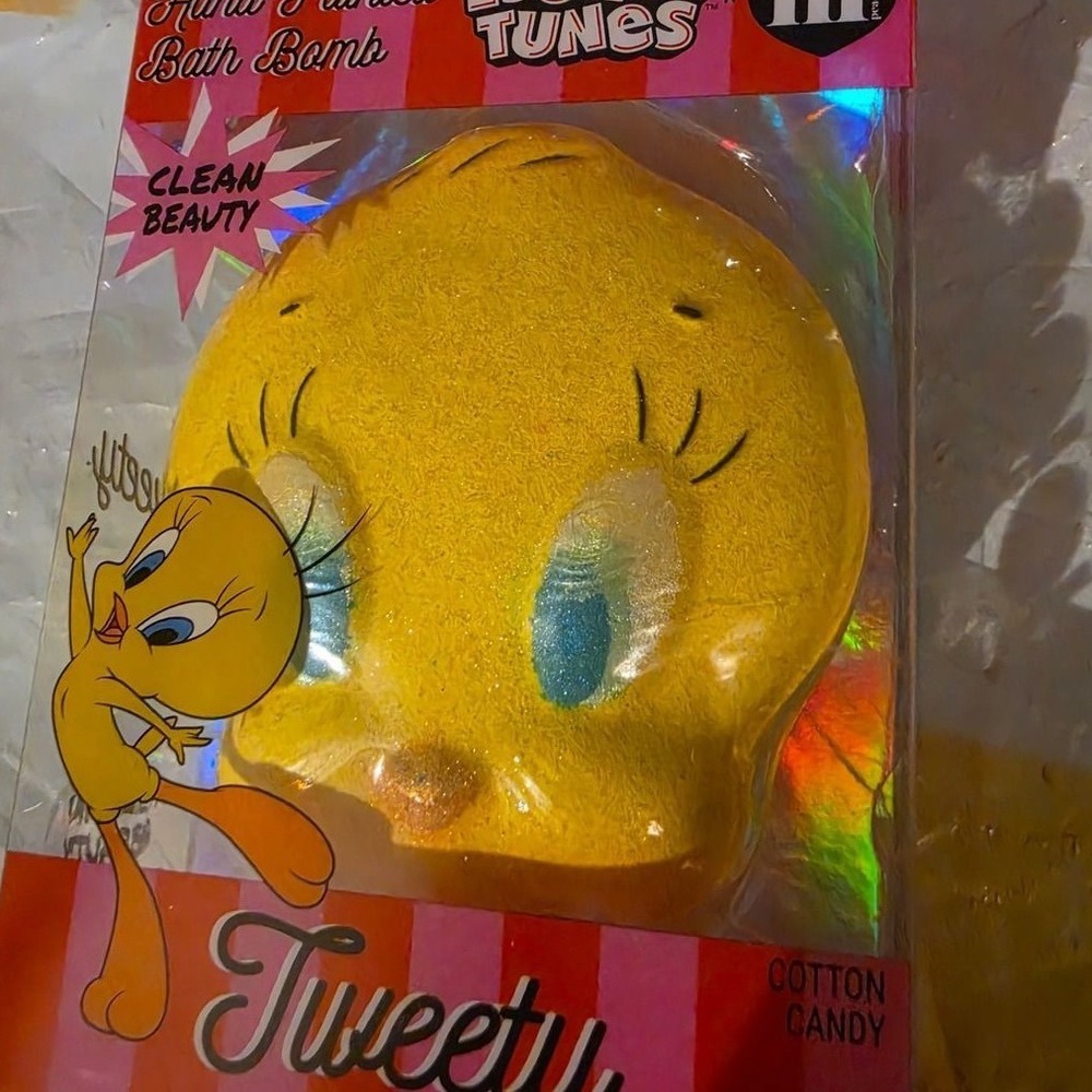 Looney Tunes x Hi Peach Layne Tweety Bird Bath Bomb Cotton Candy 5.82oz NEW